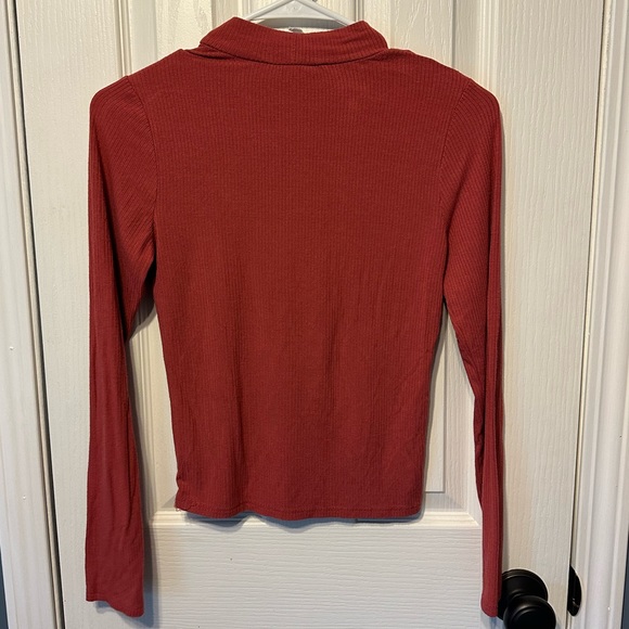 Caution To The Wind Small High Neck Long Sleeve Top - Picture 2 of 3